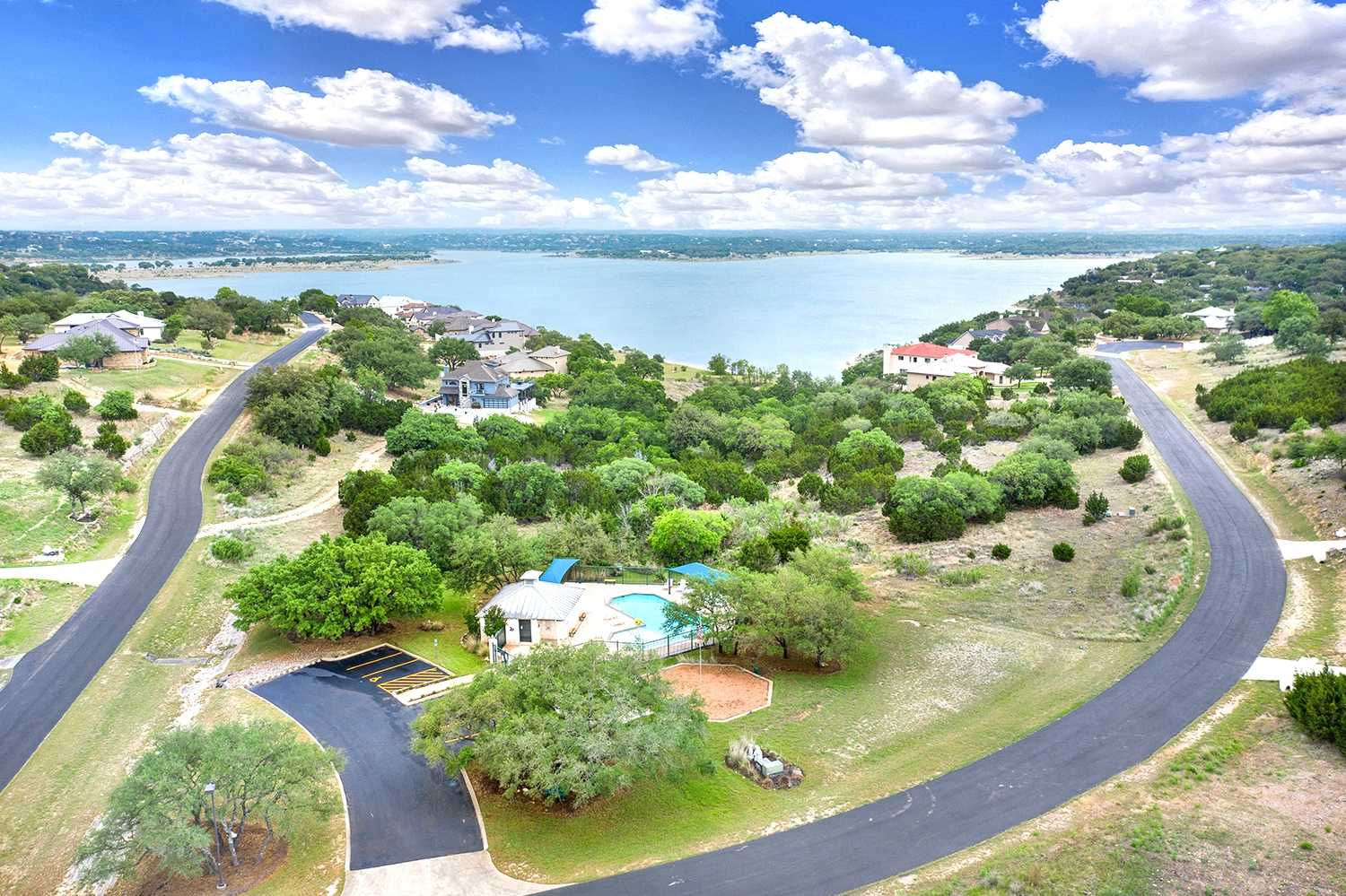 401 Scarlet Court, Canyon Lake, TX, USA, 78133 - Thumbnail 3