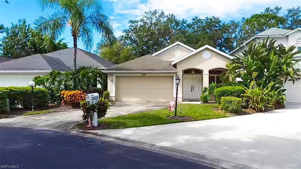 13609 Admiral Ct Fort Myers, FL 33912 - Thumbnail 3
