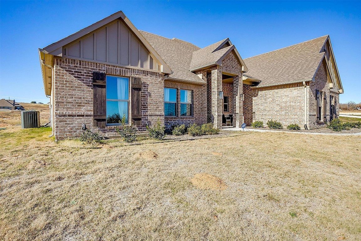 5025 Cottontail Ct Springtown, TX 76082 - Thumbnail 3