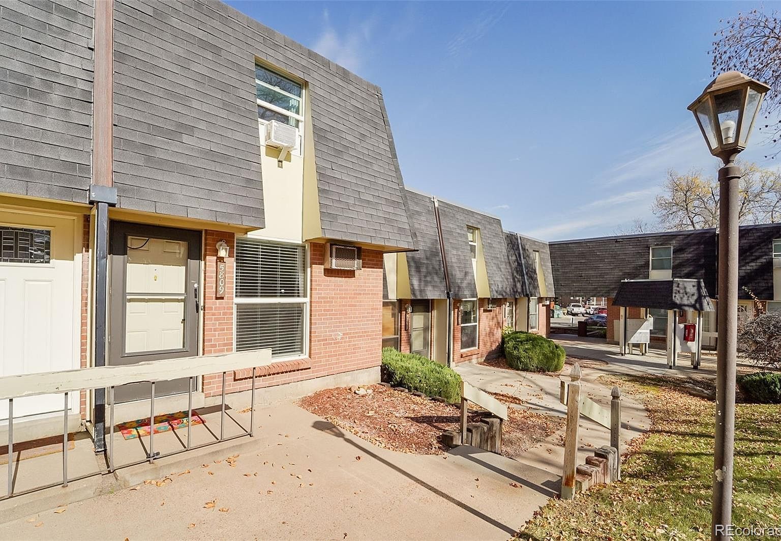 5809 S Pearl St Centennial, CO 80121 - Thumbnail 3