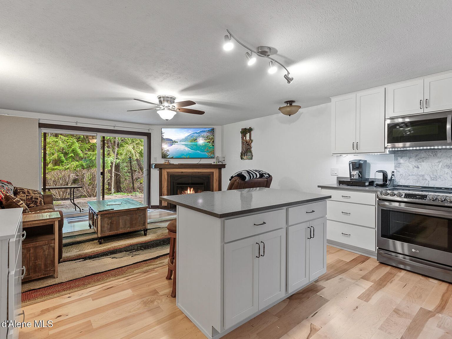 5421 W Fairway Ln UNIT 23 Rathdrum, ID 83858 - Thumbnail 3