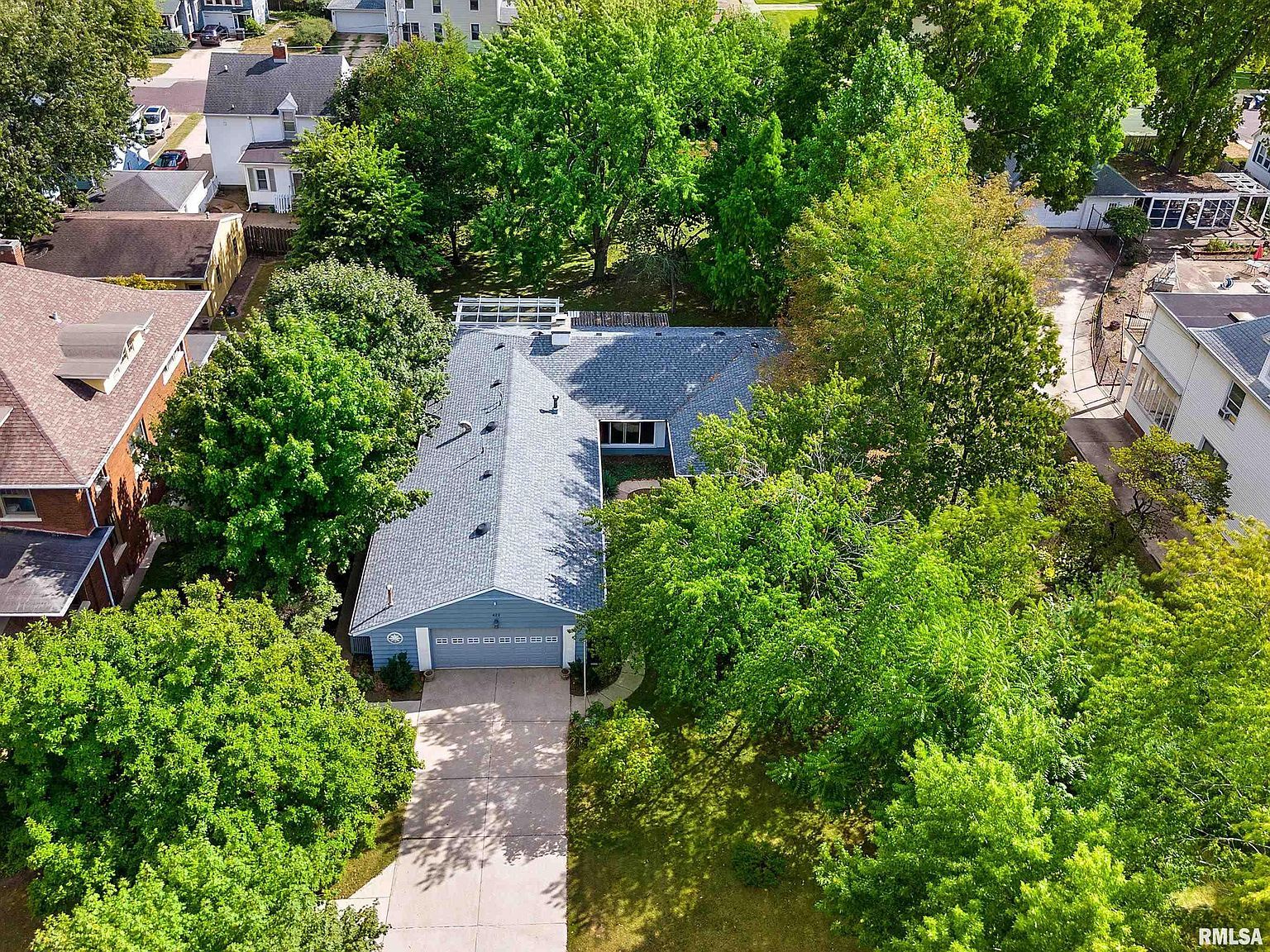 622 Washington St Pekin, IL 61554 - Thumbnail 3