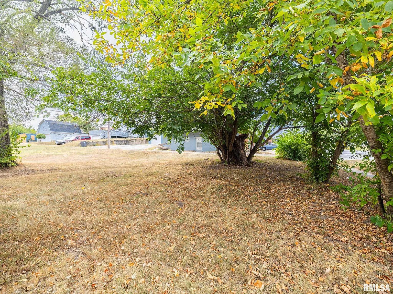 1301 S 7th St Pekin, IL 61554 - Thumbnail 3