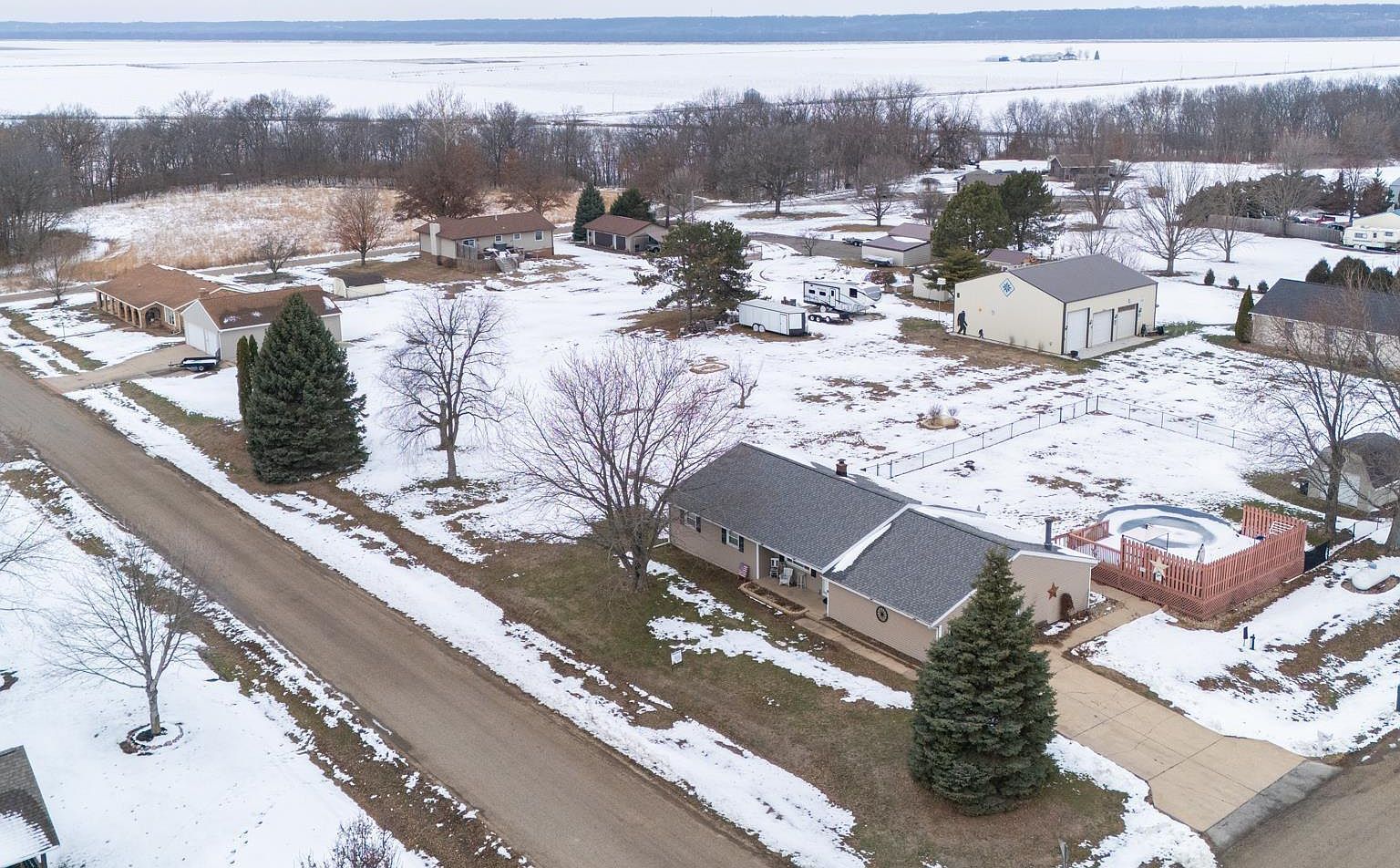 14111 Grandview Dr Manito, IL 61546 - Thumbnail 3