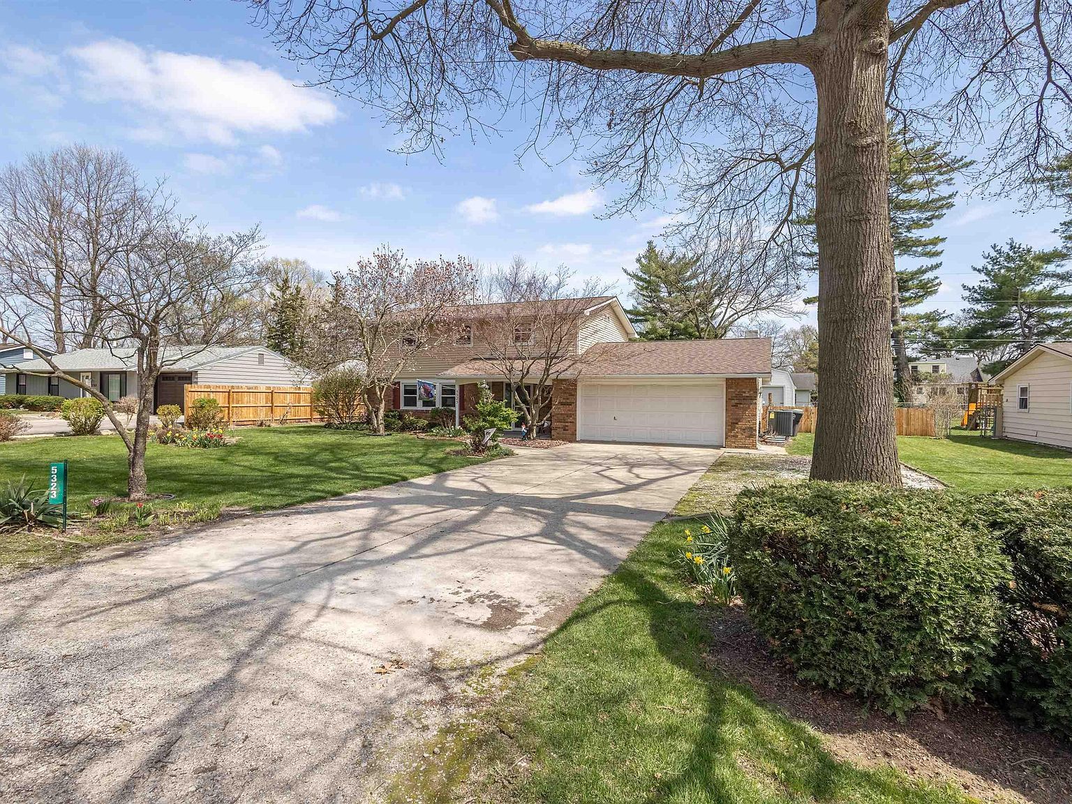 5323 Fernwood Ave Fort Wayne, IN 46809 - Thumbnail 3