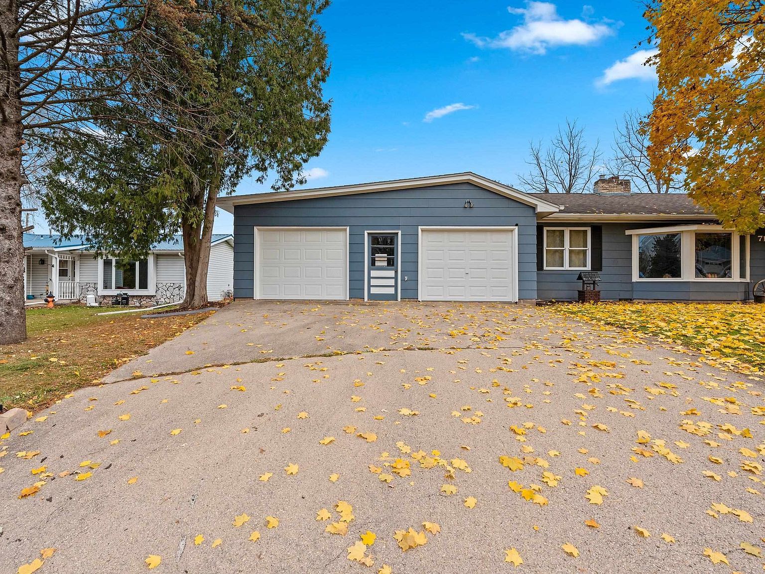 716 Meadow Ln Manawa, WI 54949 - Thumbnail 3