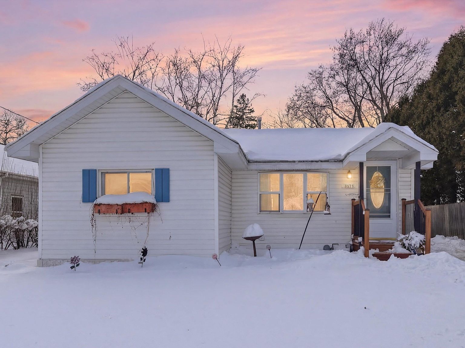 1823 Ashland St Oshkosh, WI 54901 - Thumbnail 3