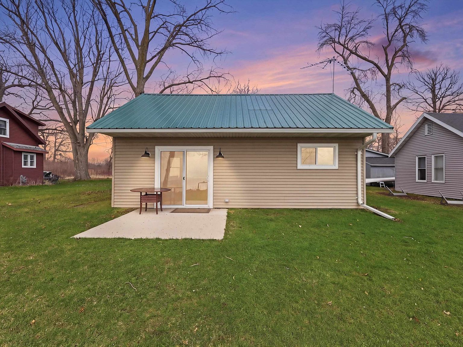 N2013 Elmwood Beach Rd Chilton, WI 53014 - Thumbnail 3