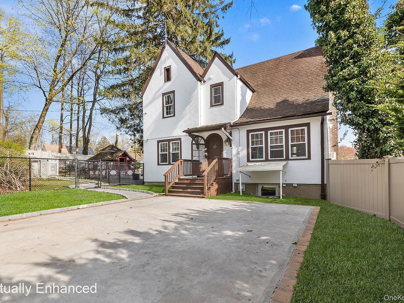 1 Spencer Ct Hartsdale, NY 10530 - Thumbnail 3