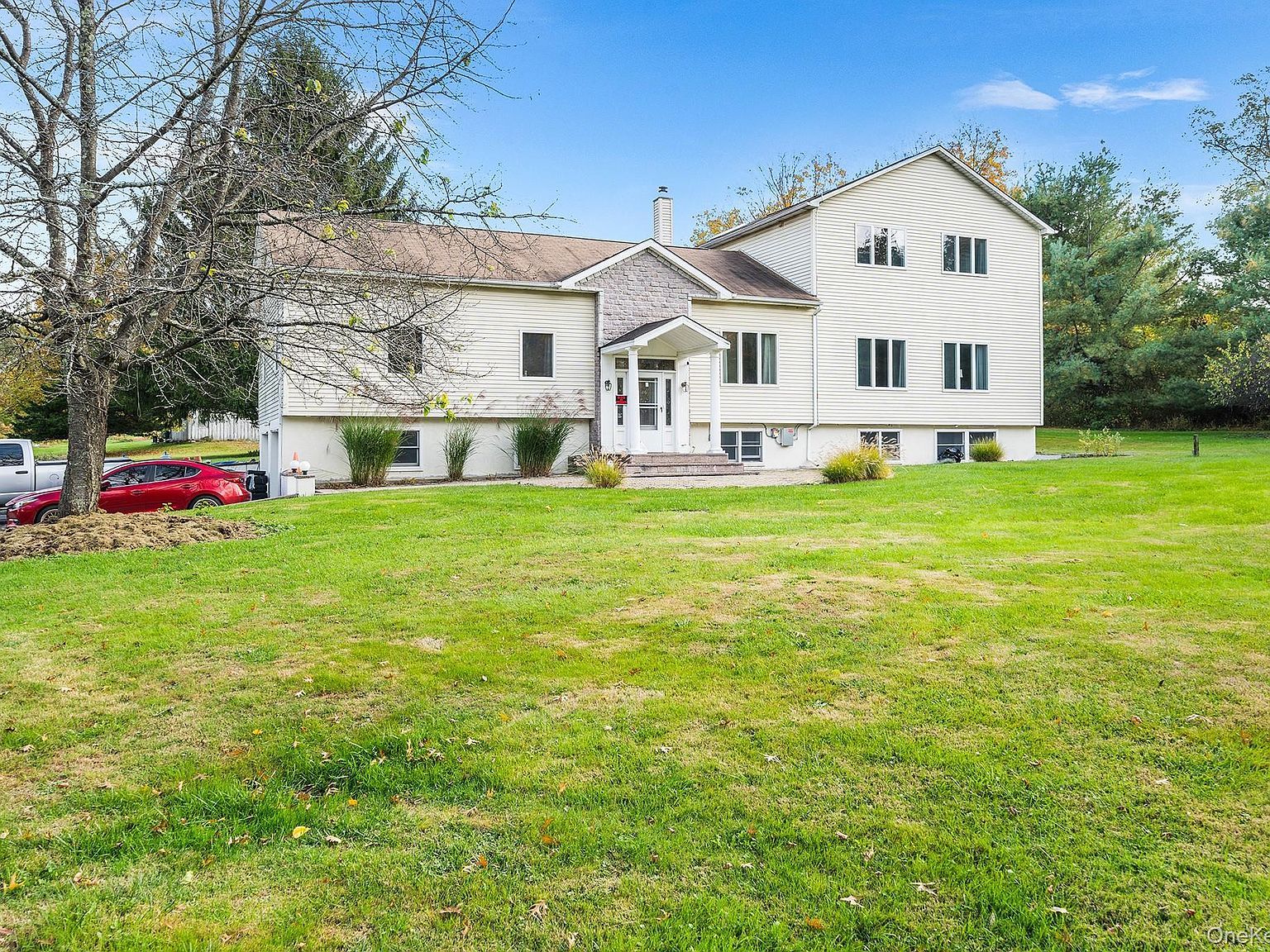 658 Waterbury Hill Rd Lagrangeville, NY 12540 - Thumbnail 3