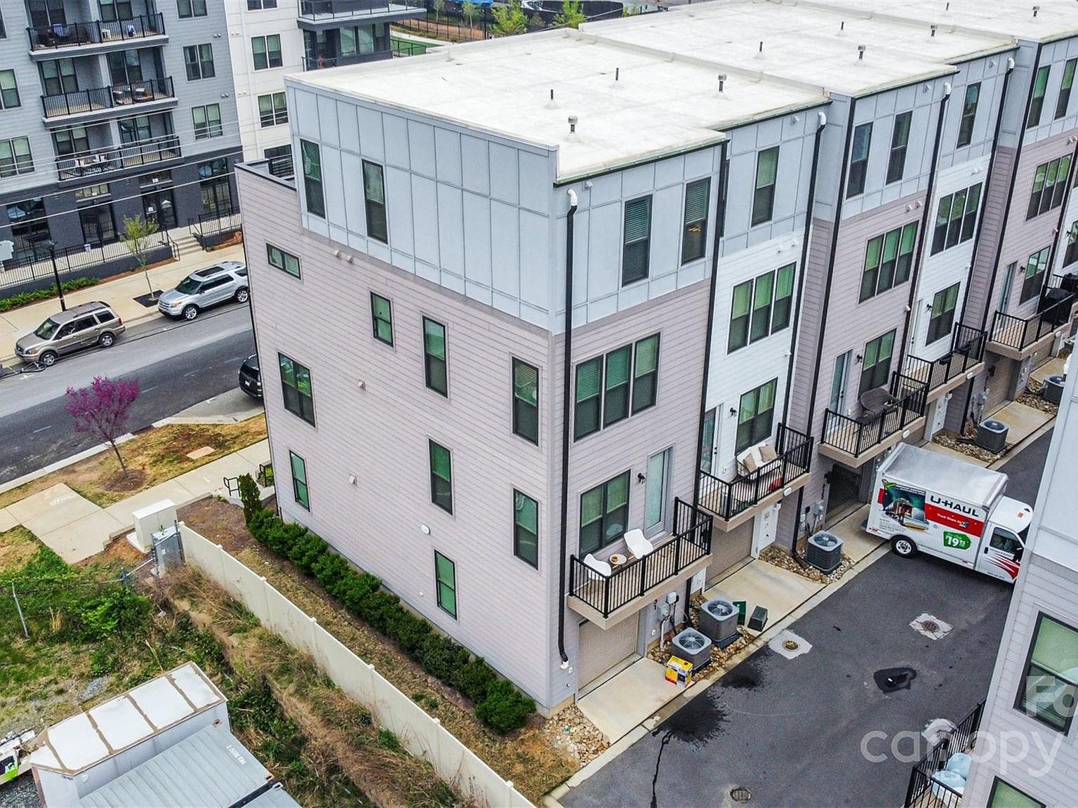 631 W Tremont Ave Charlotte, NC 28203 - Thumbnail 3