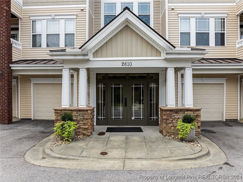 2810 Bedford Green Dr Raleigh, NC 27604 - Thumbnail 3