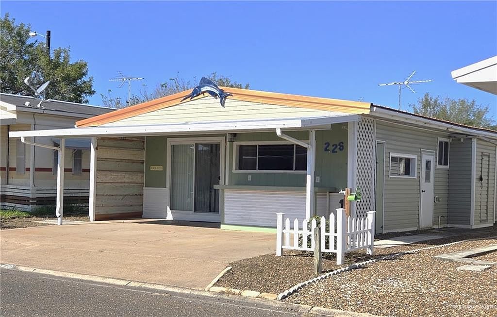 226 Harness Dr Mission, TX 78574 - Thumbnail 3