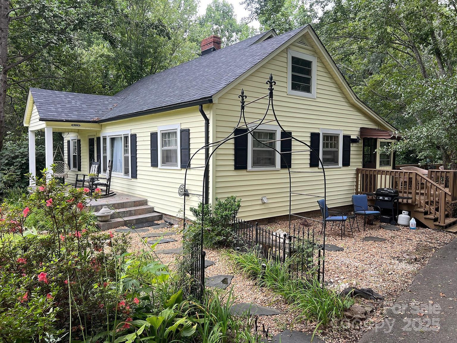 404 Patton St Morganton, NC 28655 - Thumbnail 3