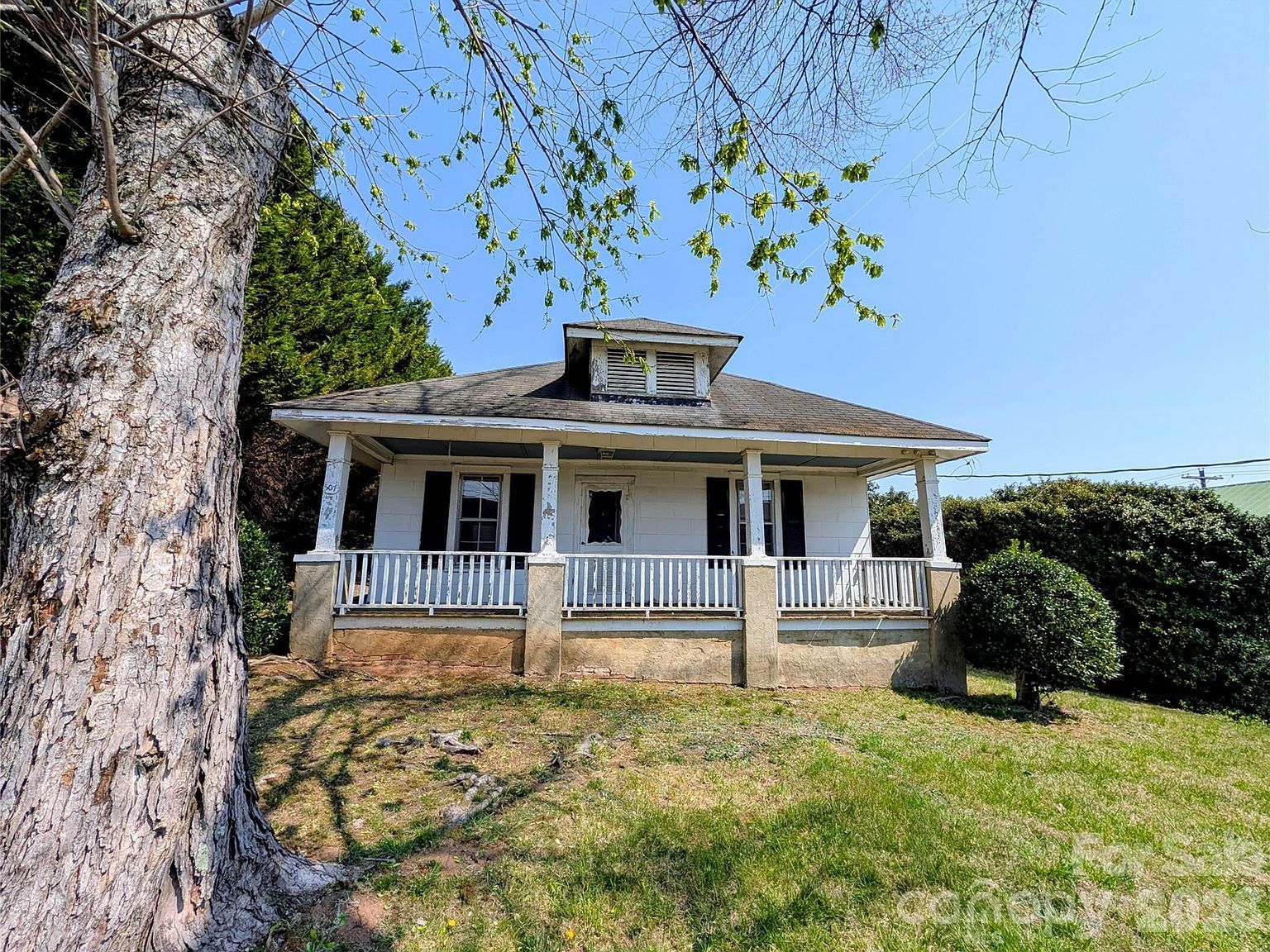 507 S College St Morganton, NC 28655 - Thumbnail 3