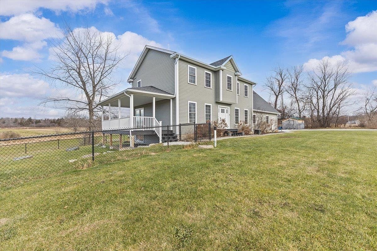 1120 Polly Hubbard Rd Saint Albans, VT 05478 - Thumbnail 3