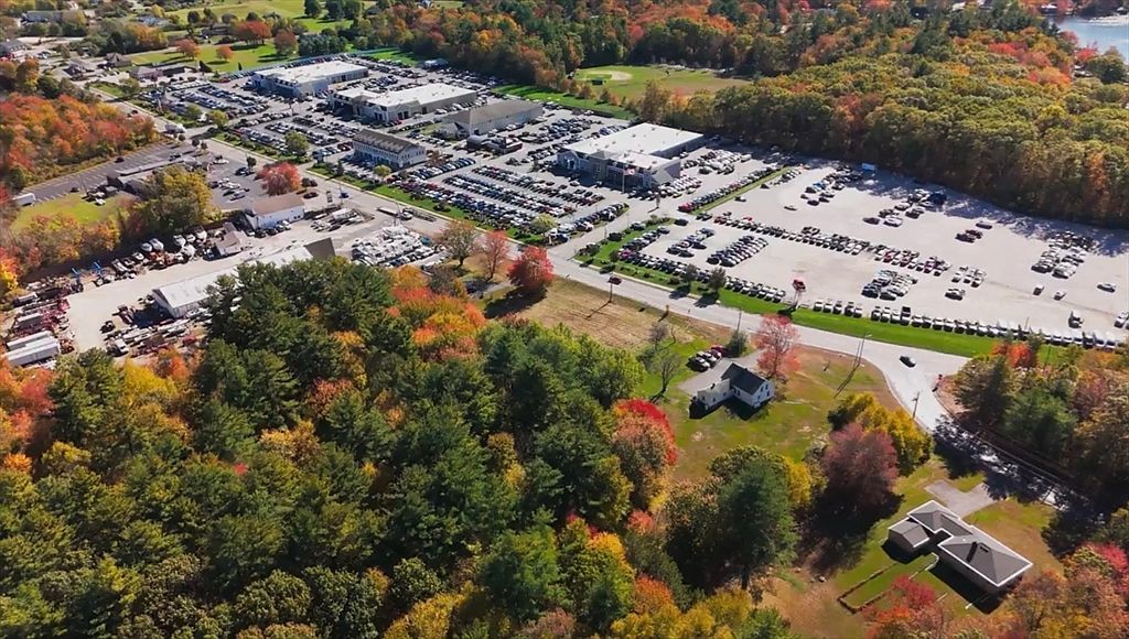 23 Uxbridge Rd Mendon, MA 01756 - Thumbnail 3