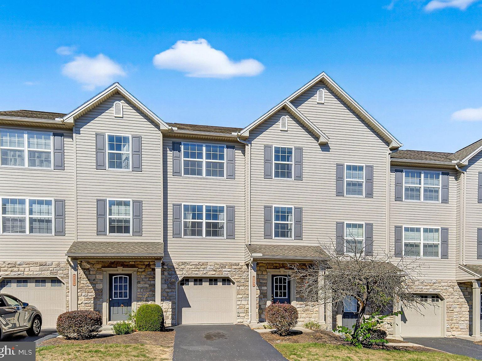 6205 Galleon Dr Mechanicsburg, PA 17050 - Thumbnail 3