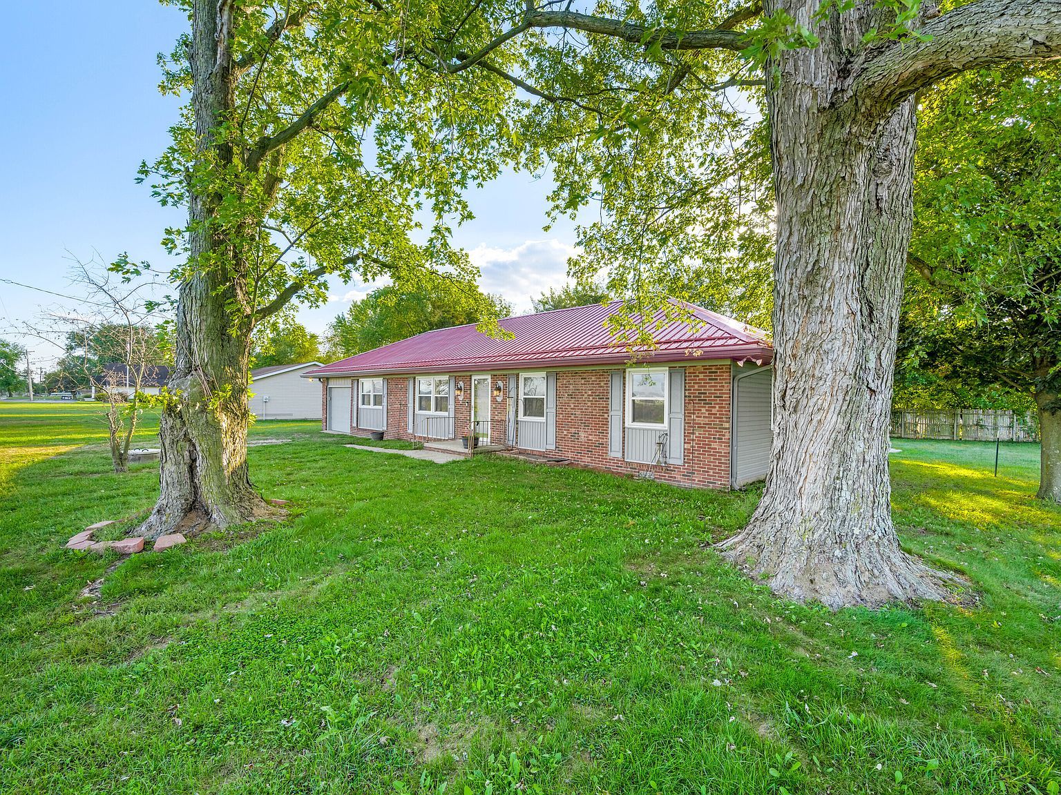 4734 S Cloverleaf Dr Seymour, IN 47274 - Thumbnail 3