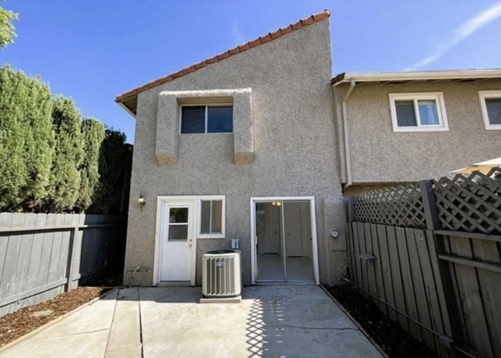 22526 Paseo Terraza, Santa Clarita, CA, 91350 - Thumbnail 3