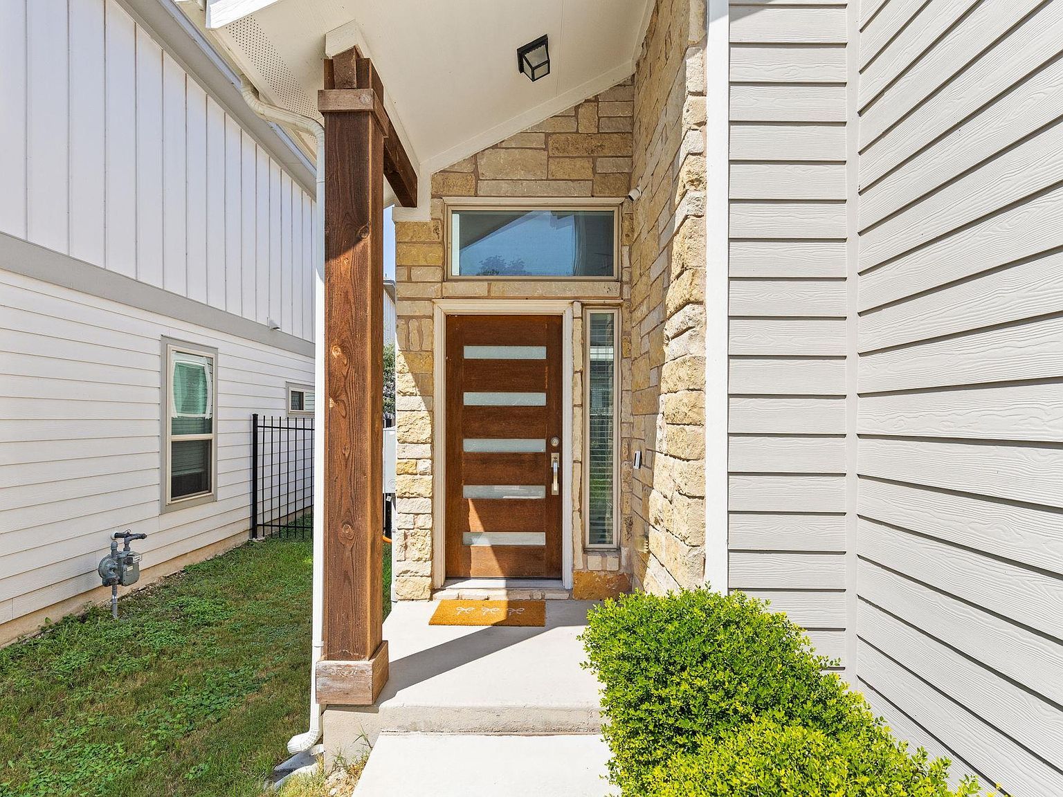 907 Totis Rd Austin, TX 78748 - Thumbnail 3