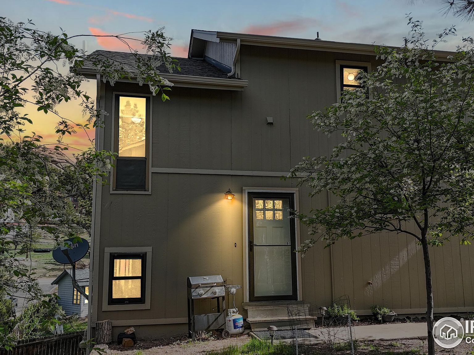 321 Big Horn Dr UNIT B1 Estes Park, CO 80517 - Thumbnail 3