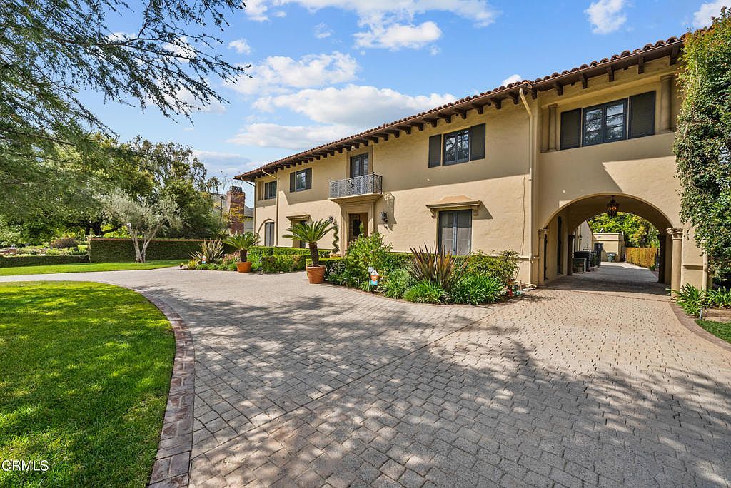 795 Holladay Rd Pasadena, CA 91106 - Thumbnail 3