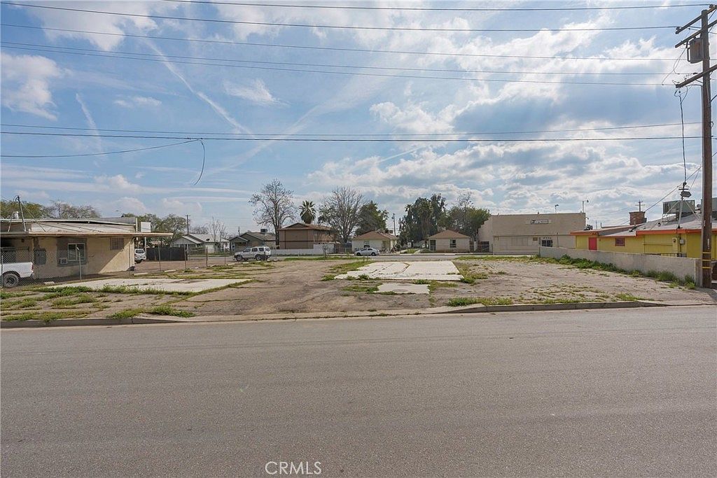 217 Niles Pl Lot 22-26 Bakersfield, CA 93305 - Thumbnail 3