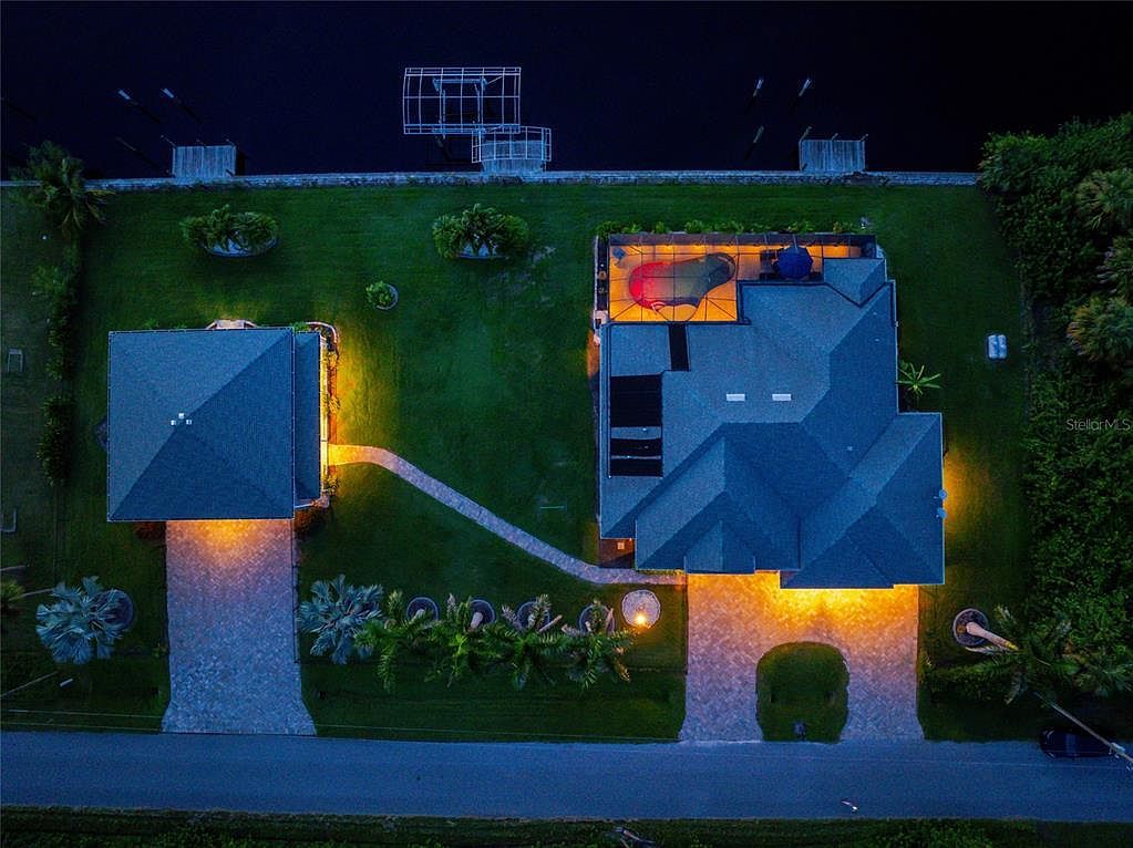 1025 Cheshire St Port Charlotte, FL 33953 - Thumbnail 3