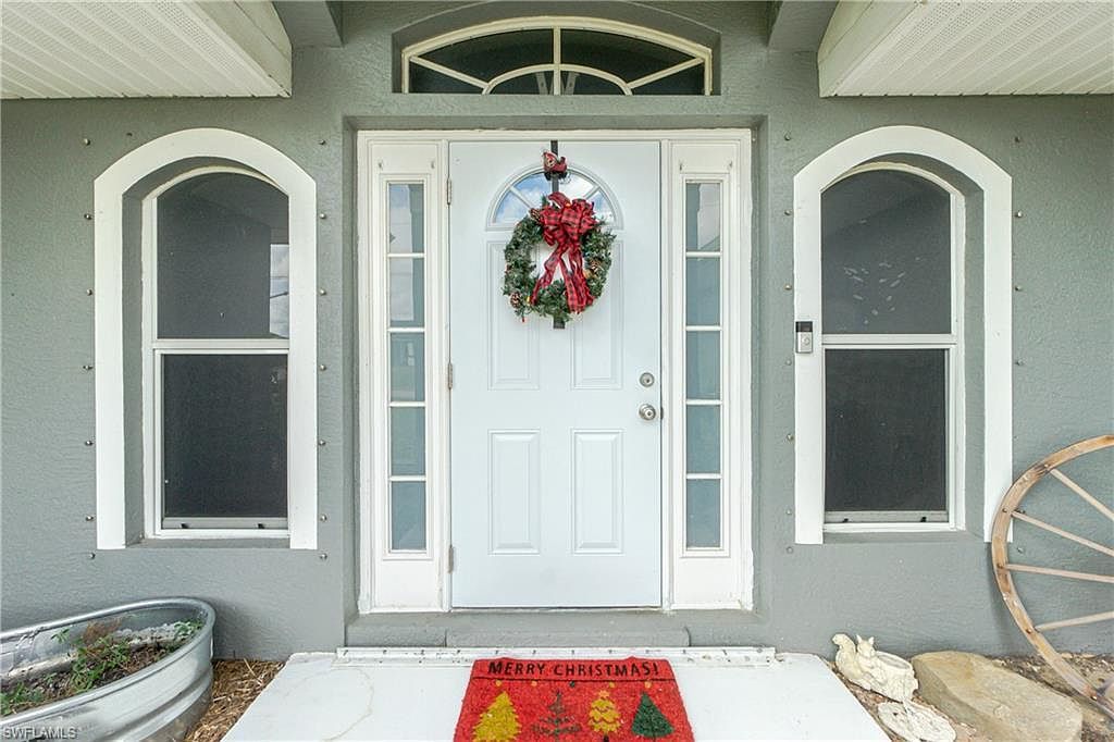 228 NW 29th Ave Cape Coral, FL 33993 - Thumbnail 3