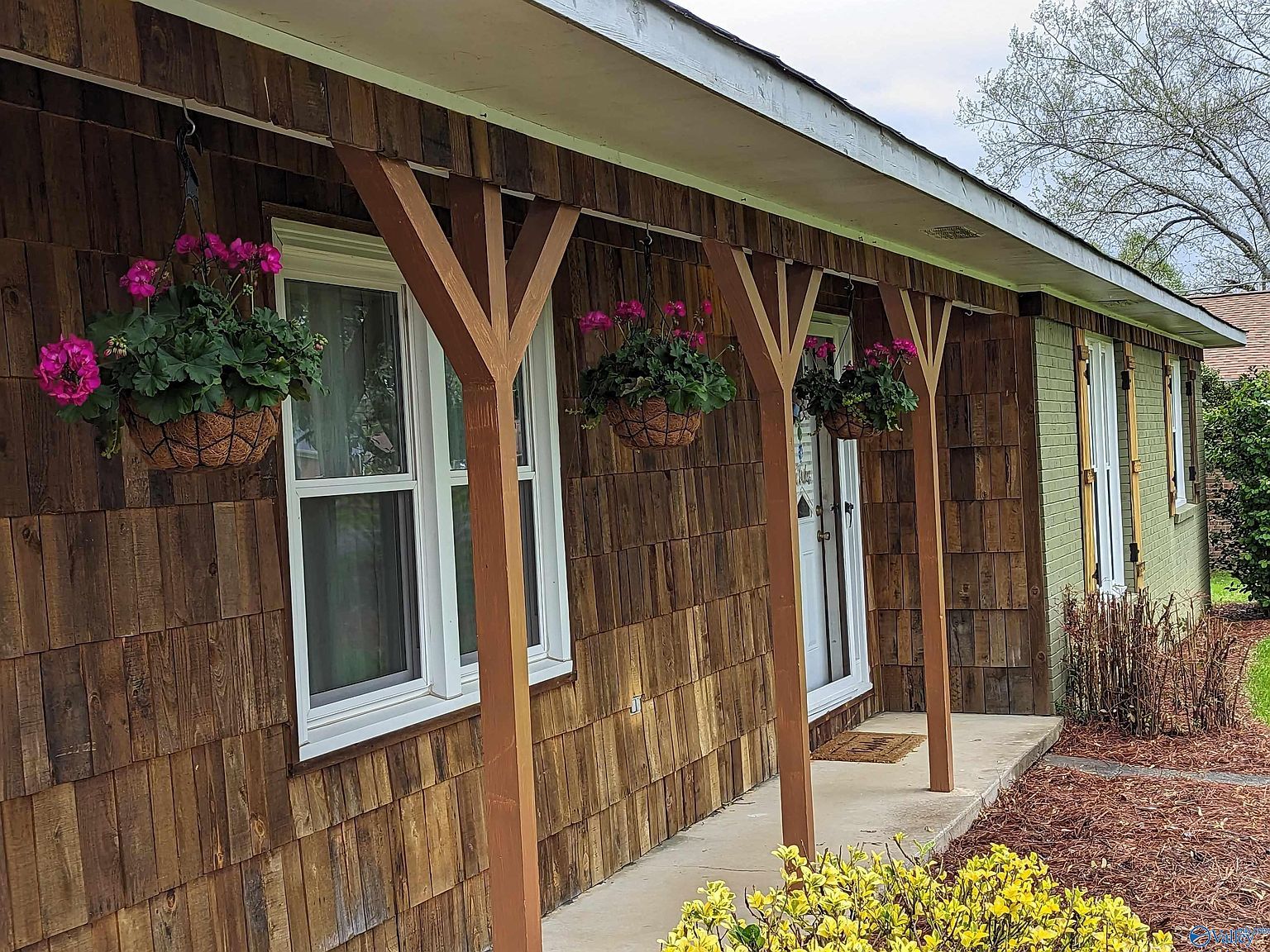 133 Plainview Dr SE Owens Cross Roads, AL 35763 - Thumbnail 3