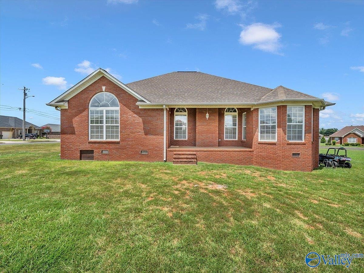 13434 Wisteria Pl Athens, AL 35613 - Thumbnail 3