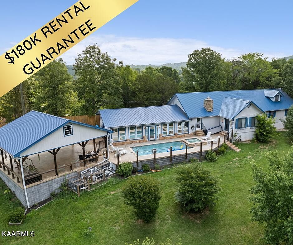 898 Lake View Loop Sevierville, TN 37876 - Thumbnail 3