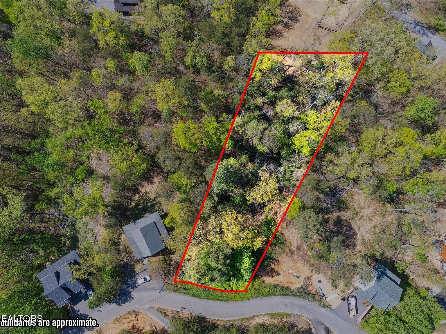 1727 Bluff Ridge Rd Sevierville, TN 37876 - Thumbnail 3