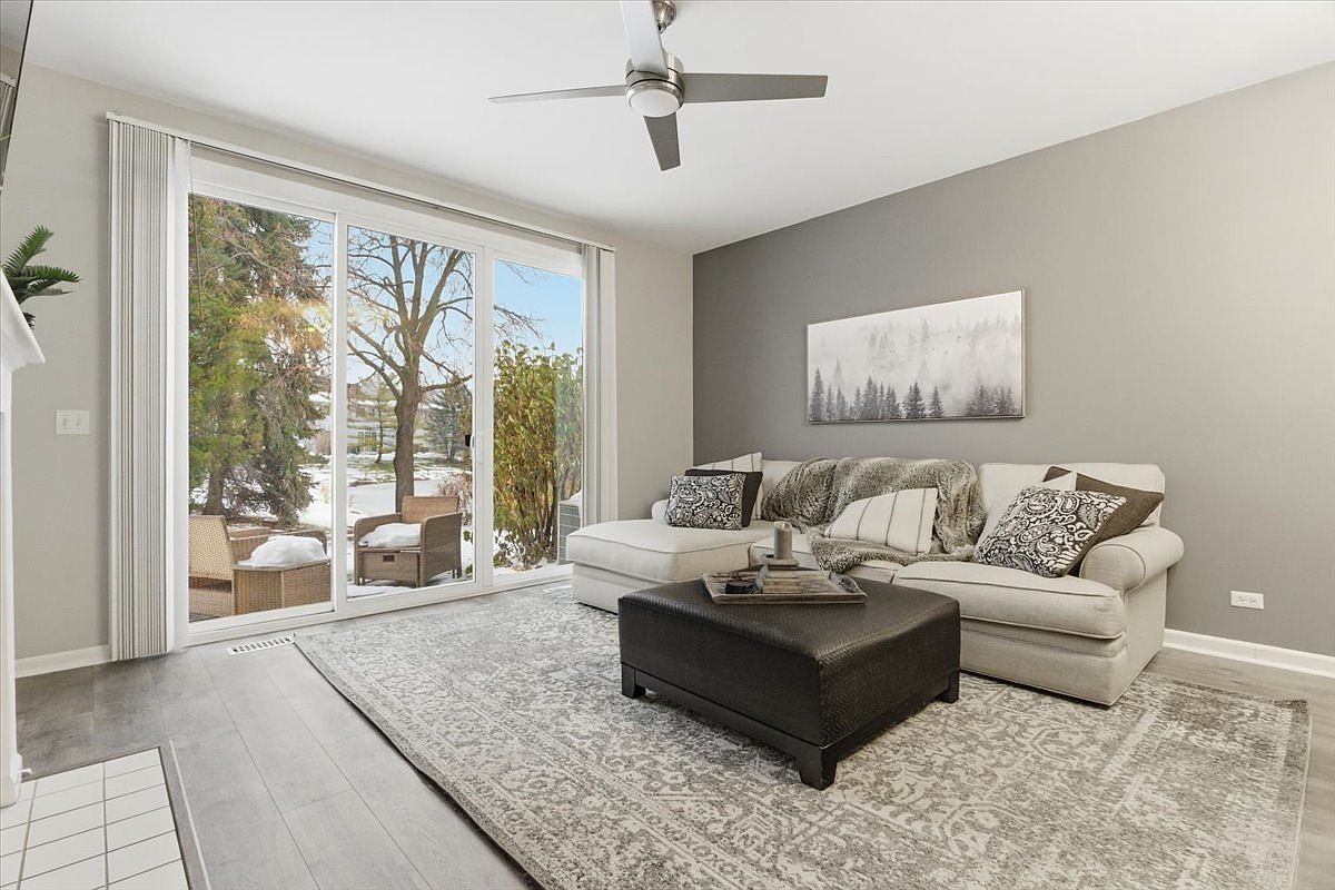 1389 S Candlestick Way Waukegan, IL 60085 - Thumbnail 3