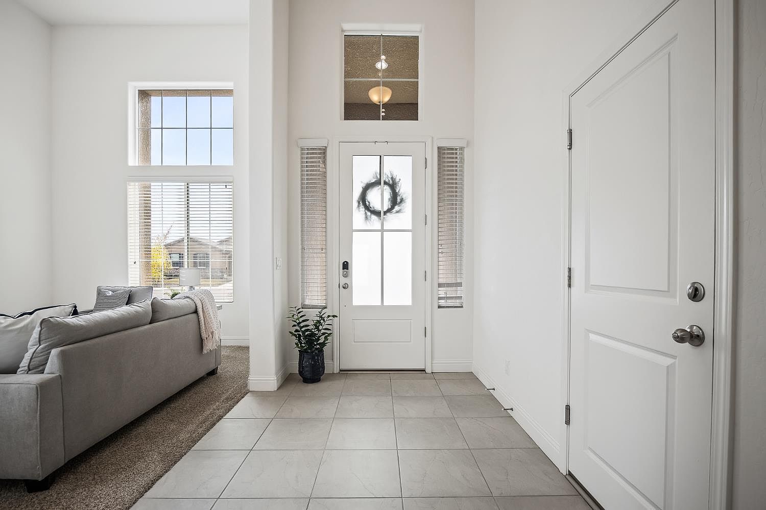 4187 Poe Ave Clovis, CA 93619 - Thumbnail 3