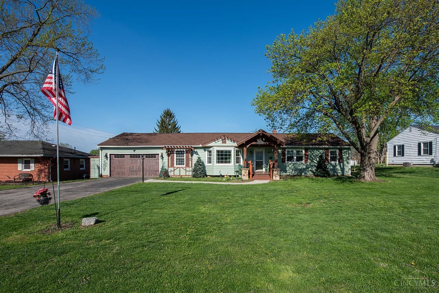 300 Arcadia Dr Middletown, OH 45042 - Thumbnail 3