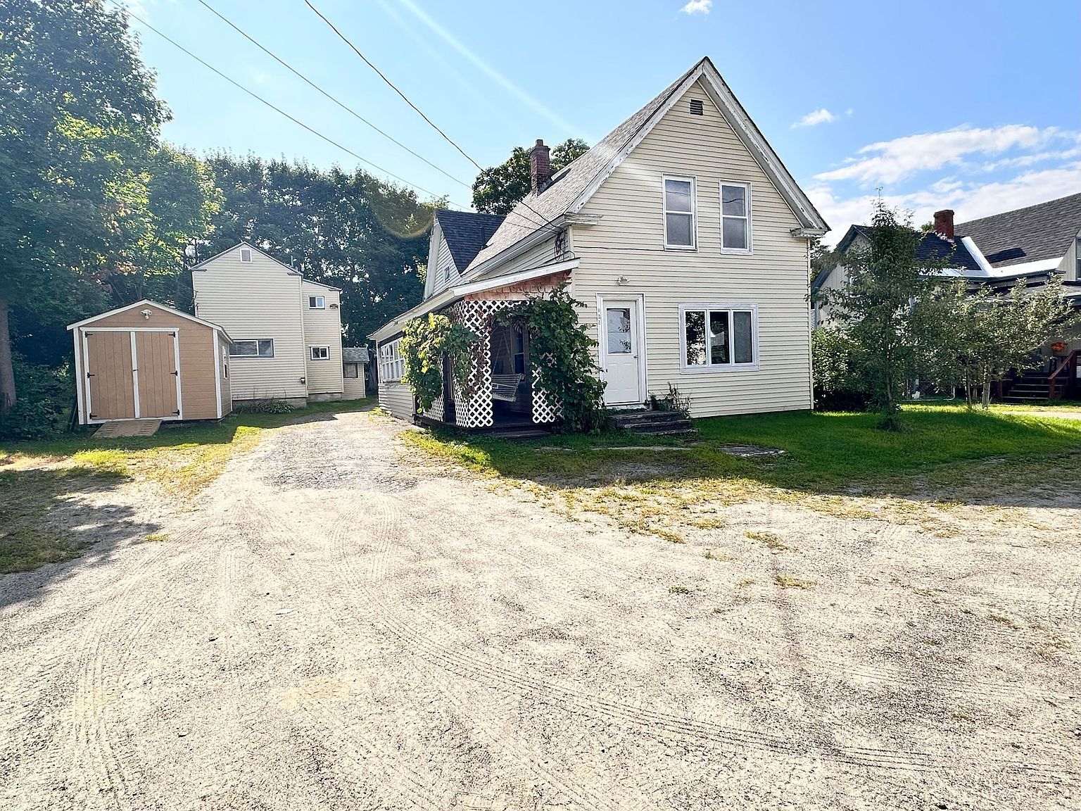 122 Knox St Millinocket, ME 04462 - Thumbnail 3