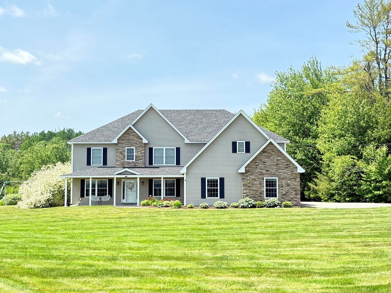 8 Clark Cir Hampden, ME 04444 - Thumbnail 3