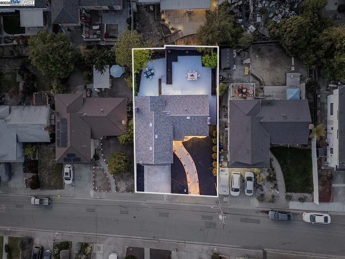 4847 Dunkirk Ave Oakland, CA 94605 - Thumbnail 3