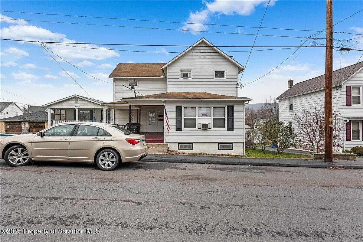 413 New St Duryea, PA 18642 - Thumbnail 3