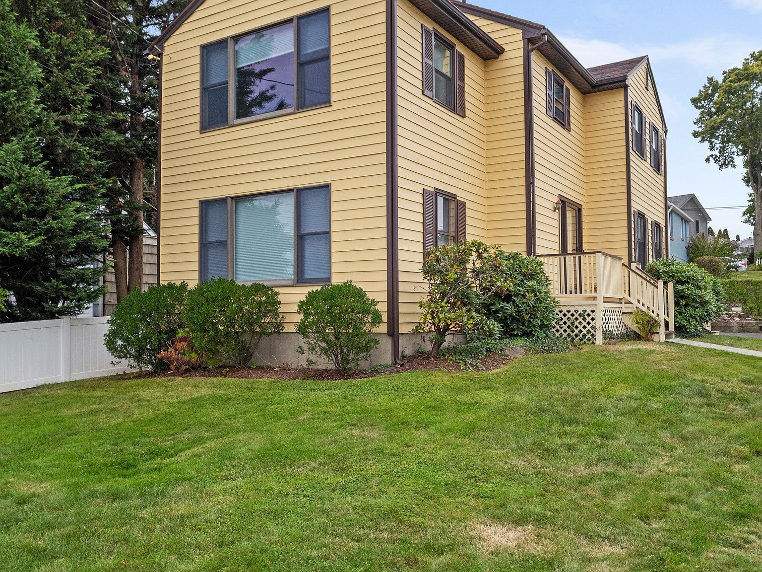 30 Kinloch St Milford, CT 06460 - Thumbnail 3