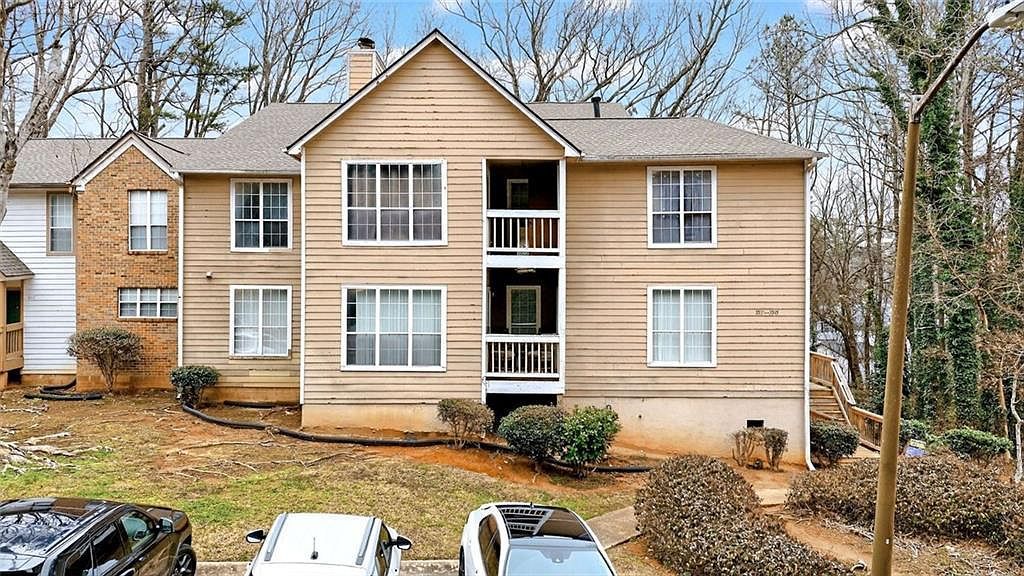 5537 Mountain Springs Cir Stone Mountain, GA 30088 - Thumbnail 3