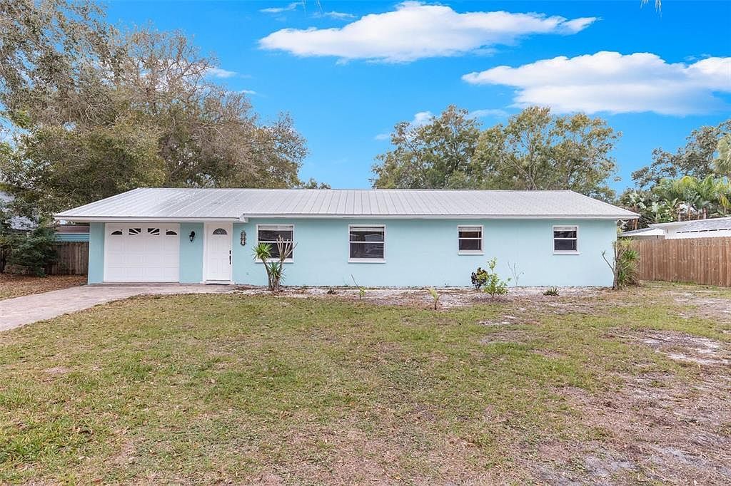 221 Ontario Ave Crystal Beach, FL 34681 - Thumbnail 3