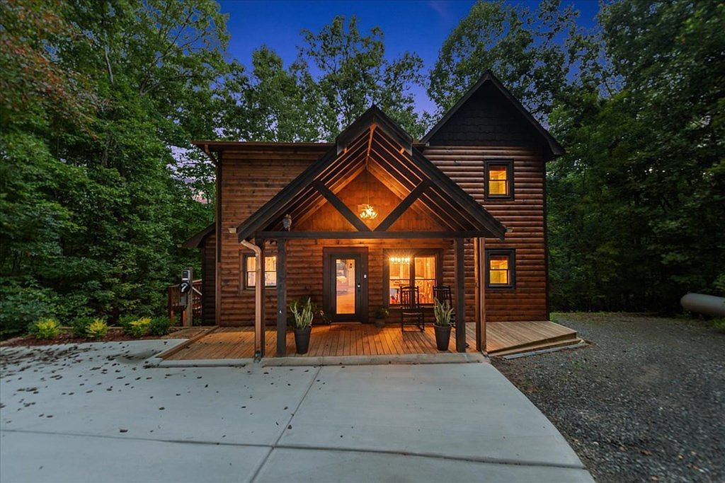 126 Brookwood Dr Blue Ridge, GA 30513 - Thumbnail 3