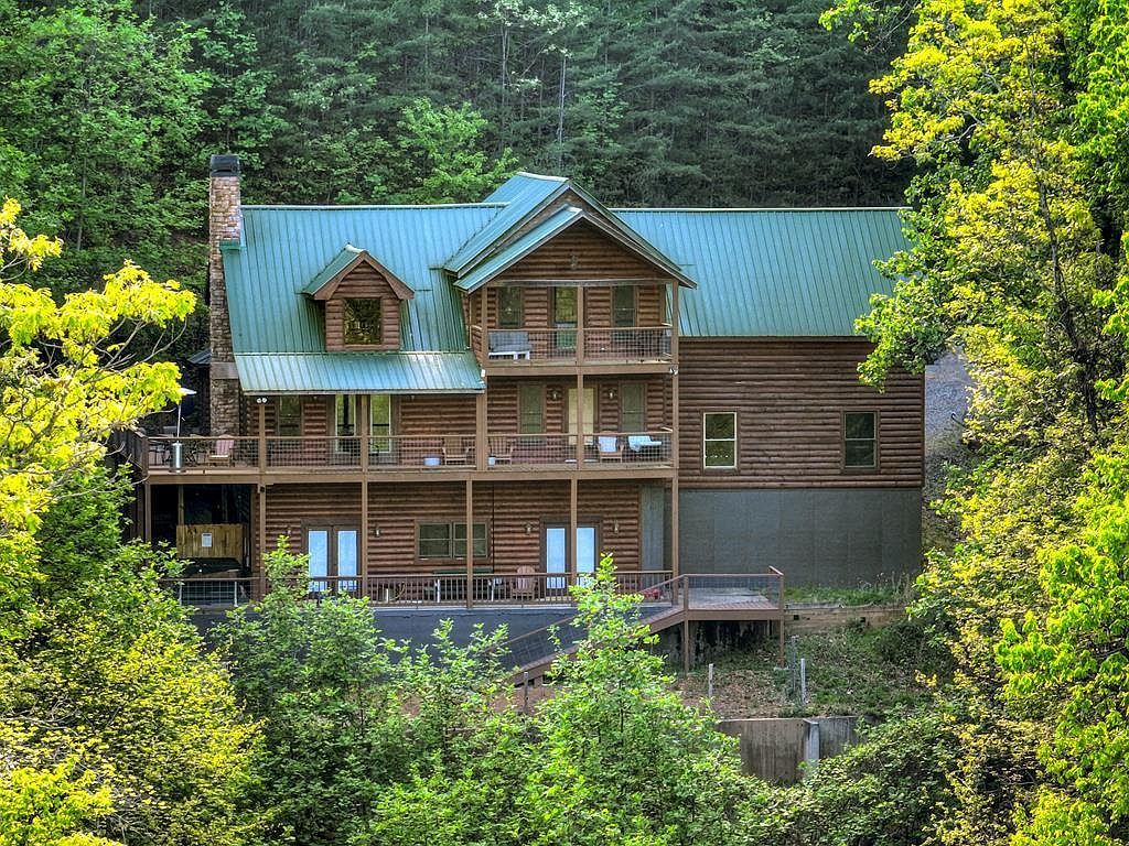 840 Deer Crest Rd Blue Ridge, GA 30513 - Thumbnail 3