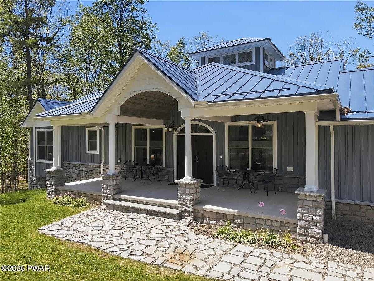 115 Ridgewood Ln Hawley, PA 18428 - Thumbnail 3