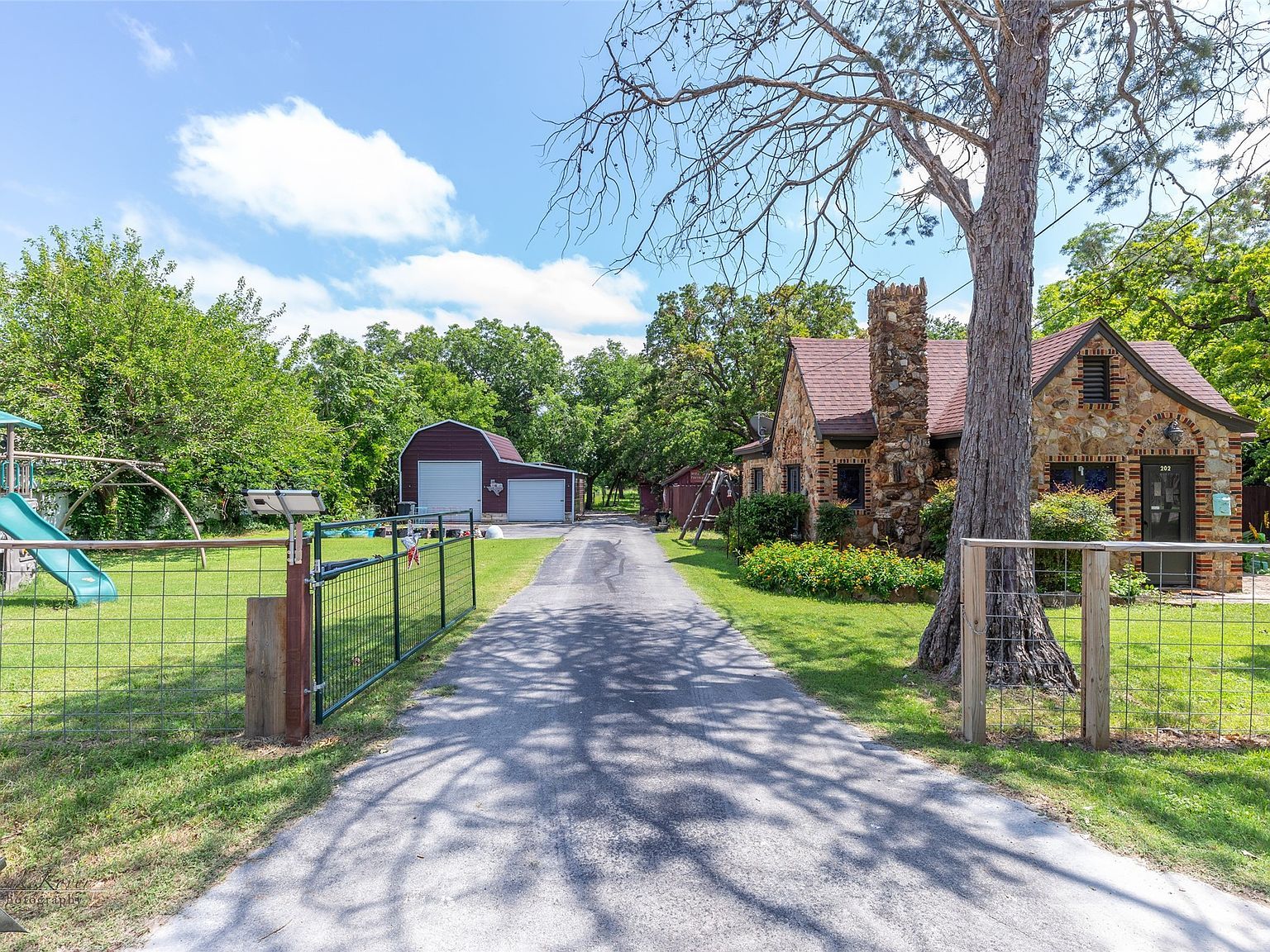 202 E Ross St Rising Star, TX 76471 - Thumbnail 3