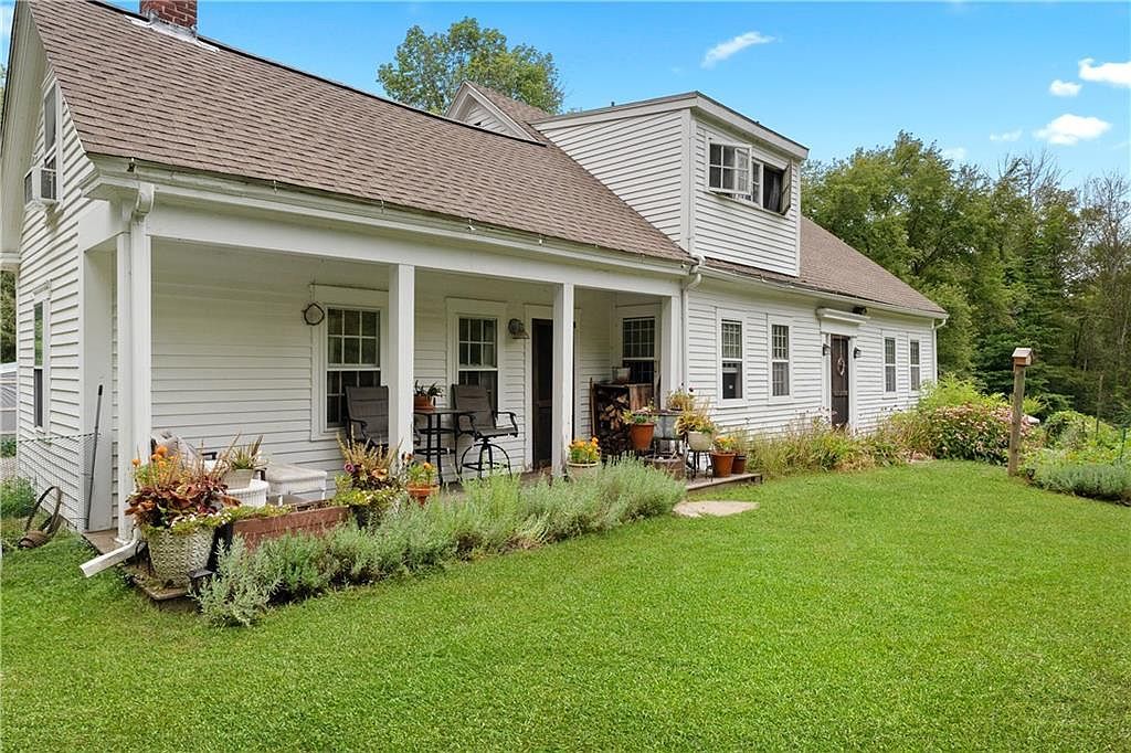 16 Burgess Rd Foster, RI 02825 - Thumbnail 3