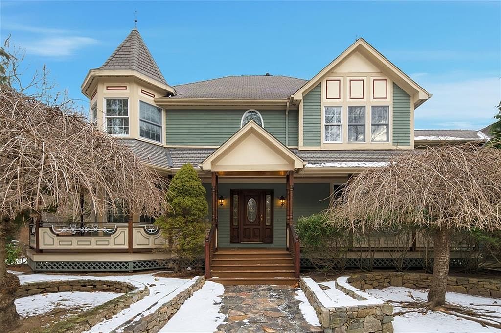 396 Love Ln Warwick, RI 02818 - Thumbnail 3